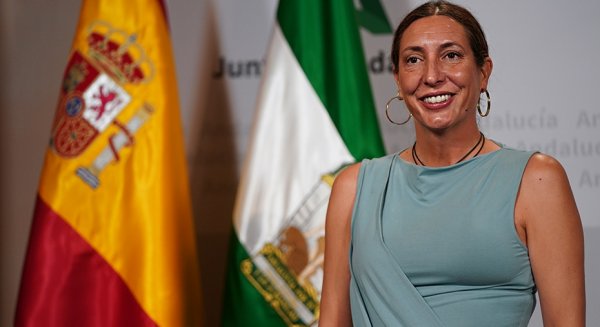 Loles López solicita reuniones con los ministerios de Derechos Sociales, de Igualdad y de Inclusión y Migraciones