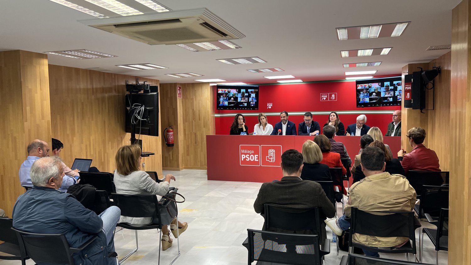 El PSOE de Málaga pide al PP y a VOX que frenen los ataques a las sedes socialistas y que dejen de sembrar odio
