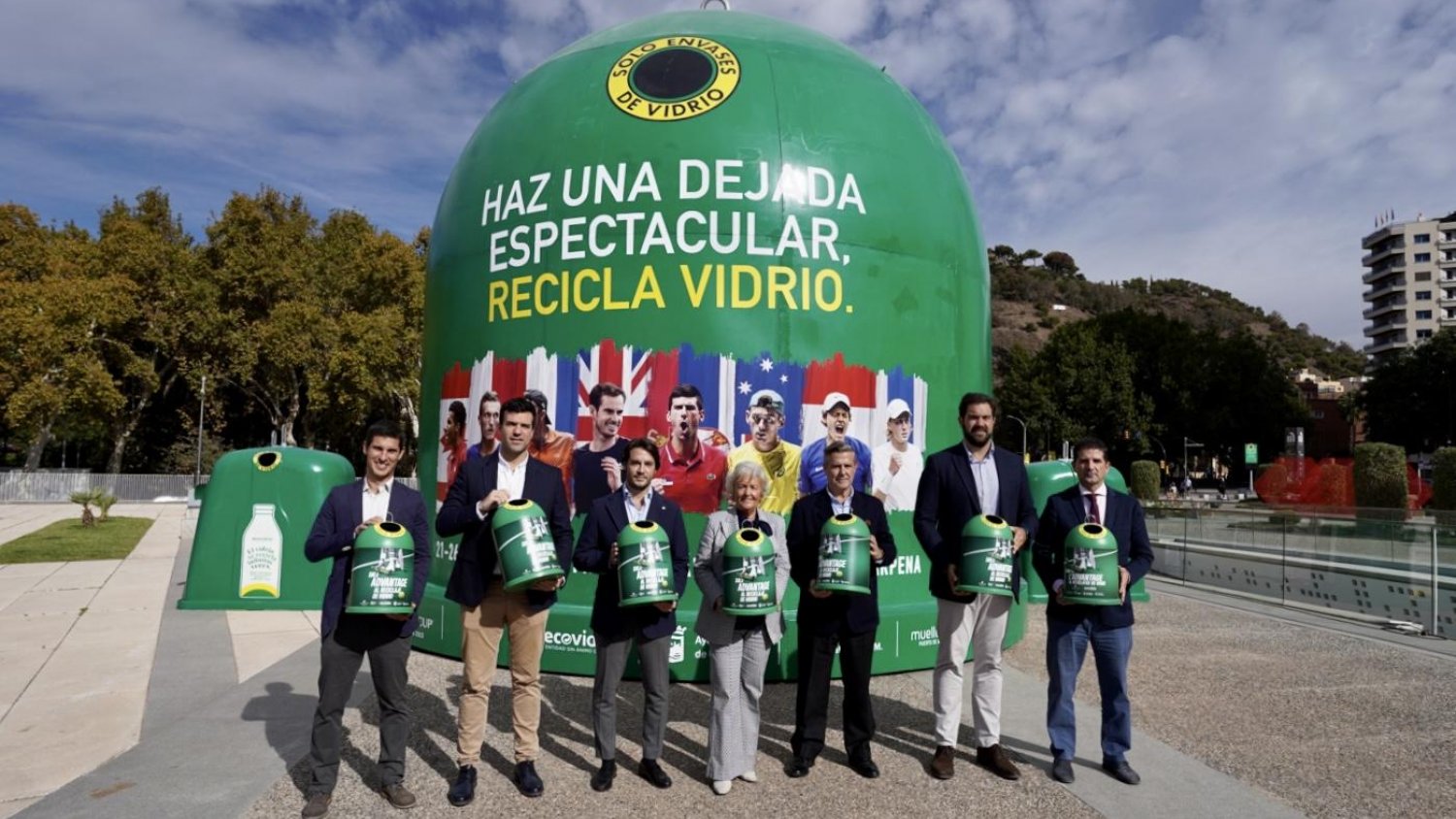 El Ayuntamiento de Málaga, Ecovidrio e ITF premian el reciclaje de vidrio con entradas para la Copa Davis