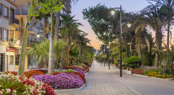 El Ayuntamiento Estepona reducirá un 30% su consumo eléctrico con la telegestión del alumbrado público