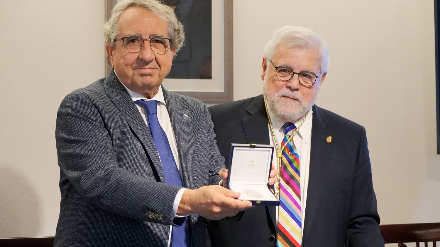 La Universidad de Málaga recibe la Medalla de Honor 2022 de la Real Academia de Bellas Artes de San Telmo