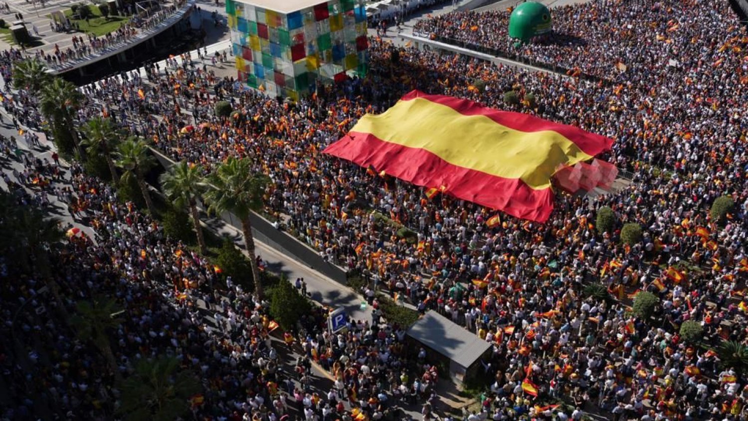 Unas 52.000 personas acuden a la concentración por la igualdad y contra la amnistía en Málaga   