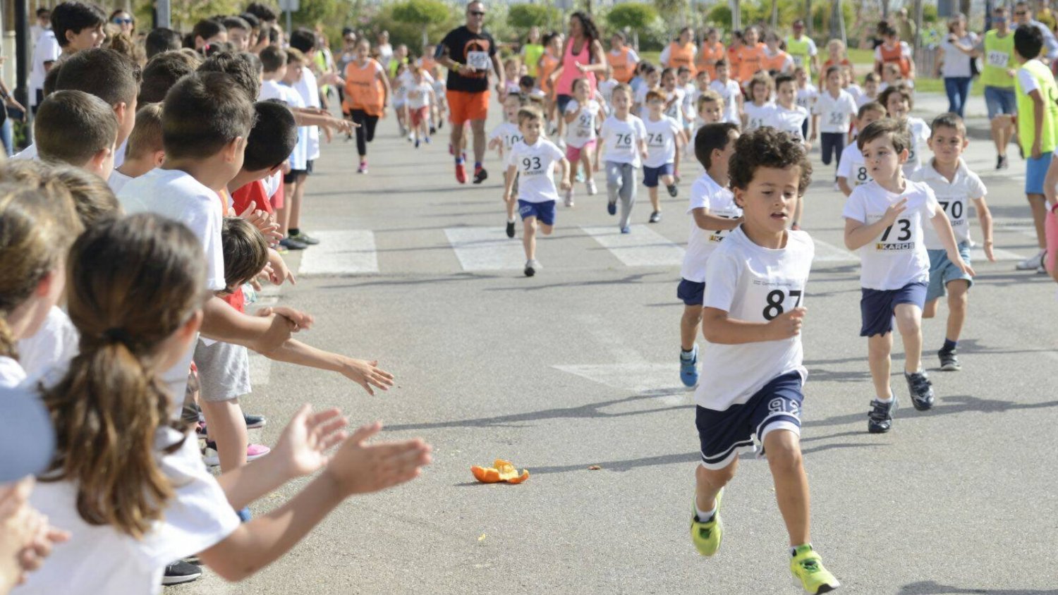 Cerca de 500 escolares del colegio Atenea en Torremolinos corren este viernes contra la violencia de género