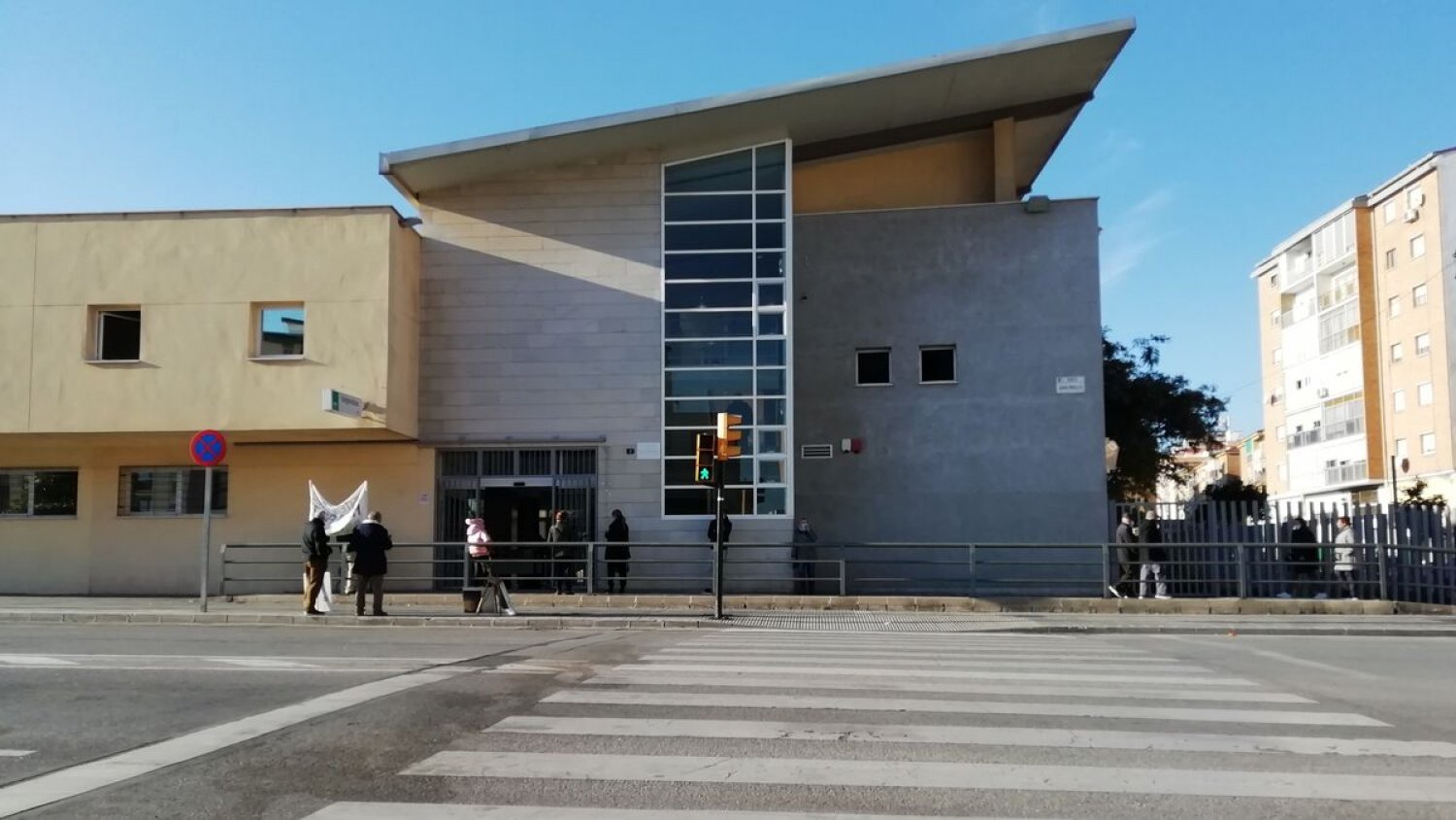 Médicos de atención primaria son trasladados a otros centros de salud por falta de personal en Málaga