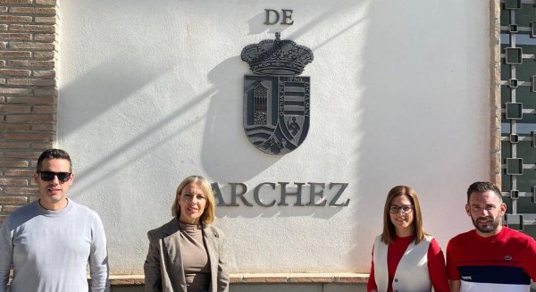 La Diputación de Málaga invierte a través del PFEA más de 67.000 euros en las obras del tanatorio de Árchez