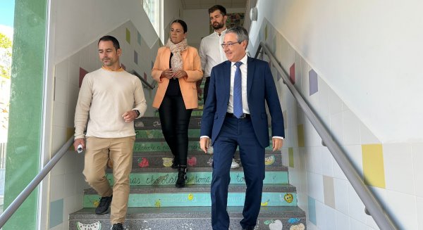 Rincón de la Victoria organiza talleres infantiles para concienciar sobre la sostenibilidad en Navidad
