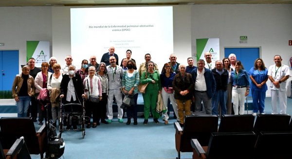 Pacientes respiratorios de alta complejidad del Hospital Clínico aprenden a gestionar su enfermedad 