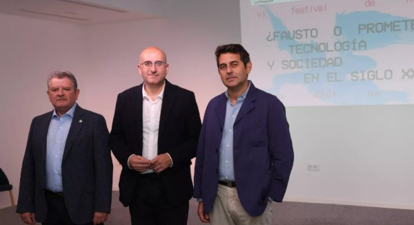 El centro cultural La Malagueta en Málaga acoge encuentros sobre tecnología y sociedad en el siglo XXI