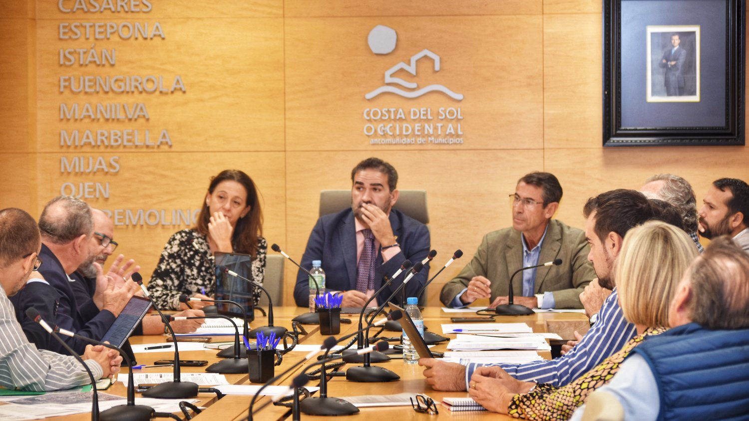 Junta y Mancomunidad avanzan en ampliar la autorización de agua regenerada para baldeos y riego de parques  