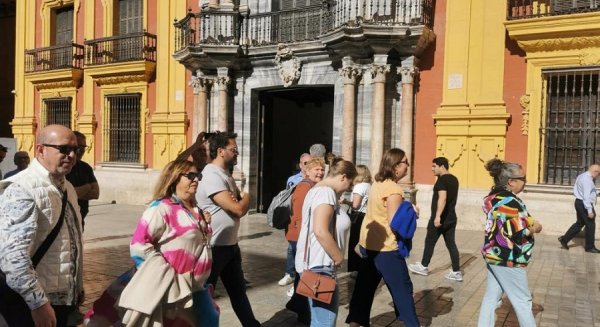 18 profesionales belgas del sector turístico descubren la oferta del segmento de Lujo de la Costa del Sol