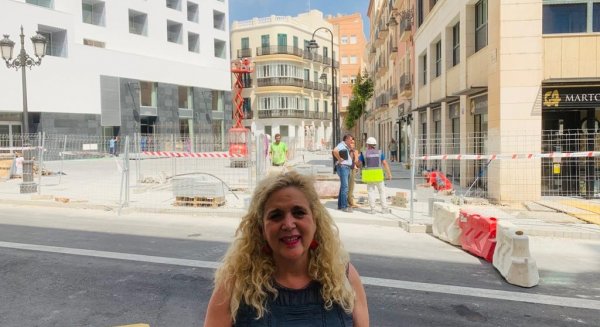 Unidas Podemos alerta de la implantación de casas de apuestas en los bajos comerciales de la réplica de La Mundial