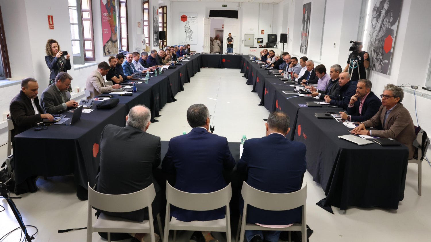 La Diputación acoge un encuentro de consorcios y servicios de Bomberos de 25 provincias