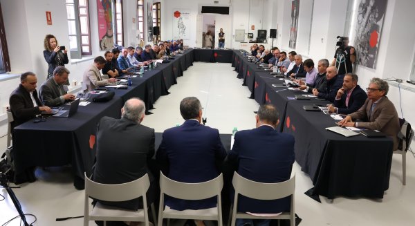 La Diputación acoge un encuentro de consorcios y servicios de Bomberos de 25 provincias