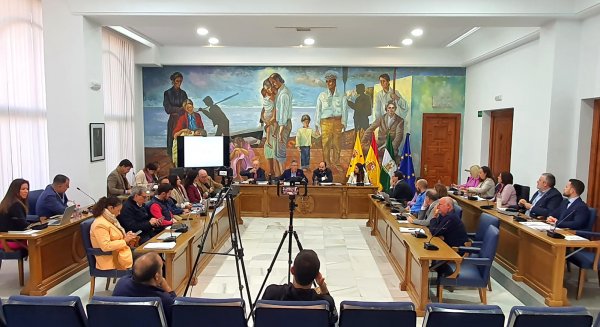El Pleno de Rincón de la Victoria aprueba los presupuesto para 2024, que asciende a 55,32 millones de euros