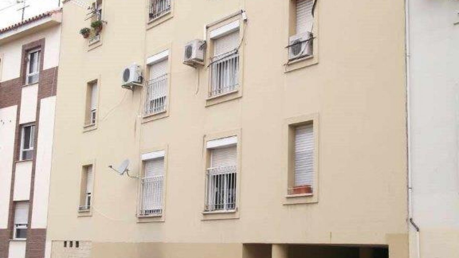La Junta de Andalucía invertirá 1,3M en la mejora de la eficiencia energética de 104 viviendas públicas en Málaga