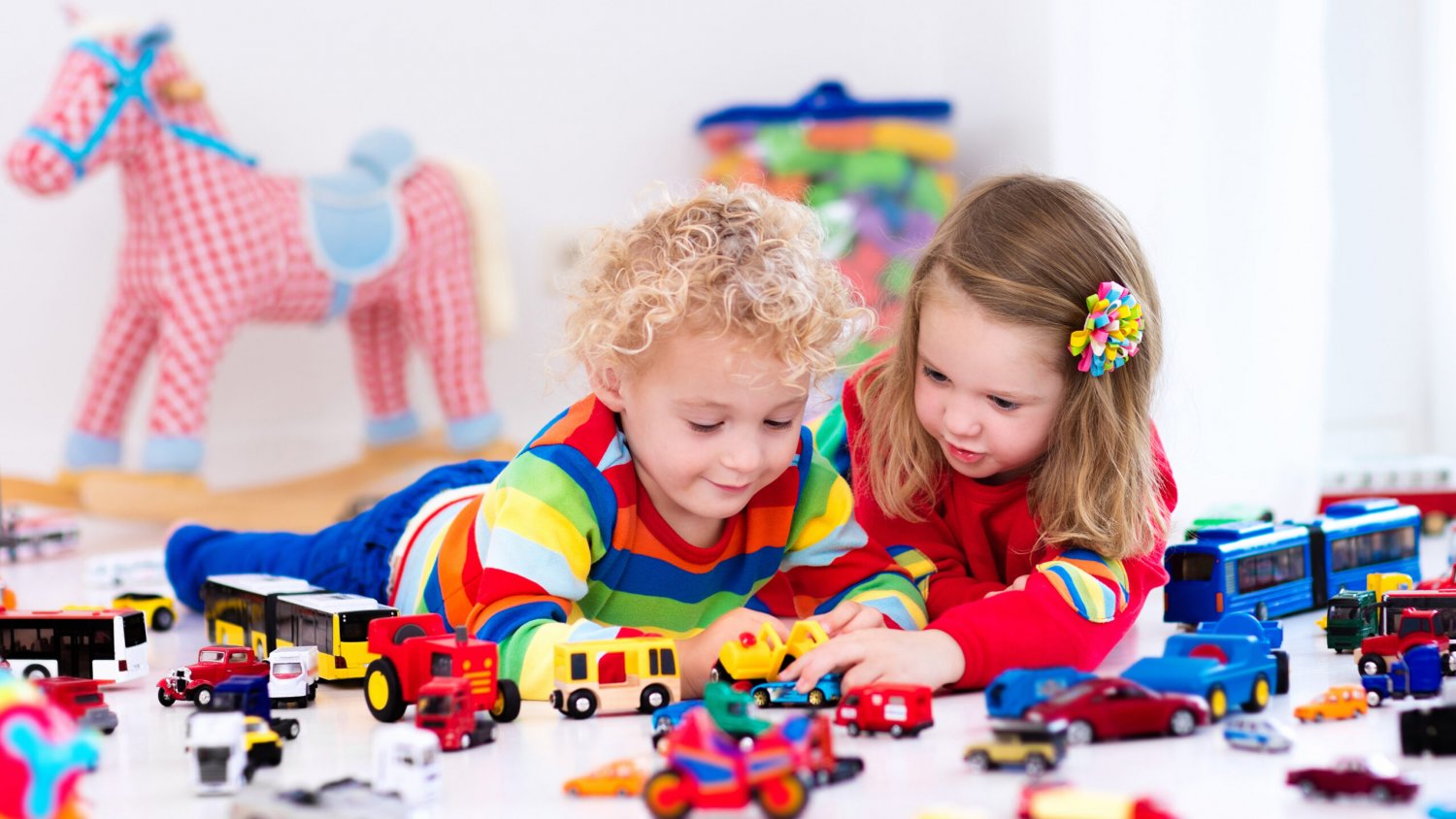 La Unión de Consumidores de Málaga te ayuda a saber escoger el juguete adecuado para los/as niños/as