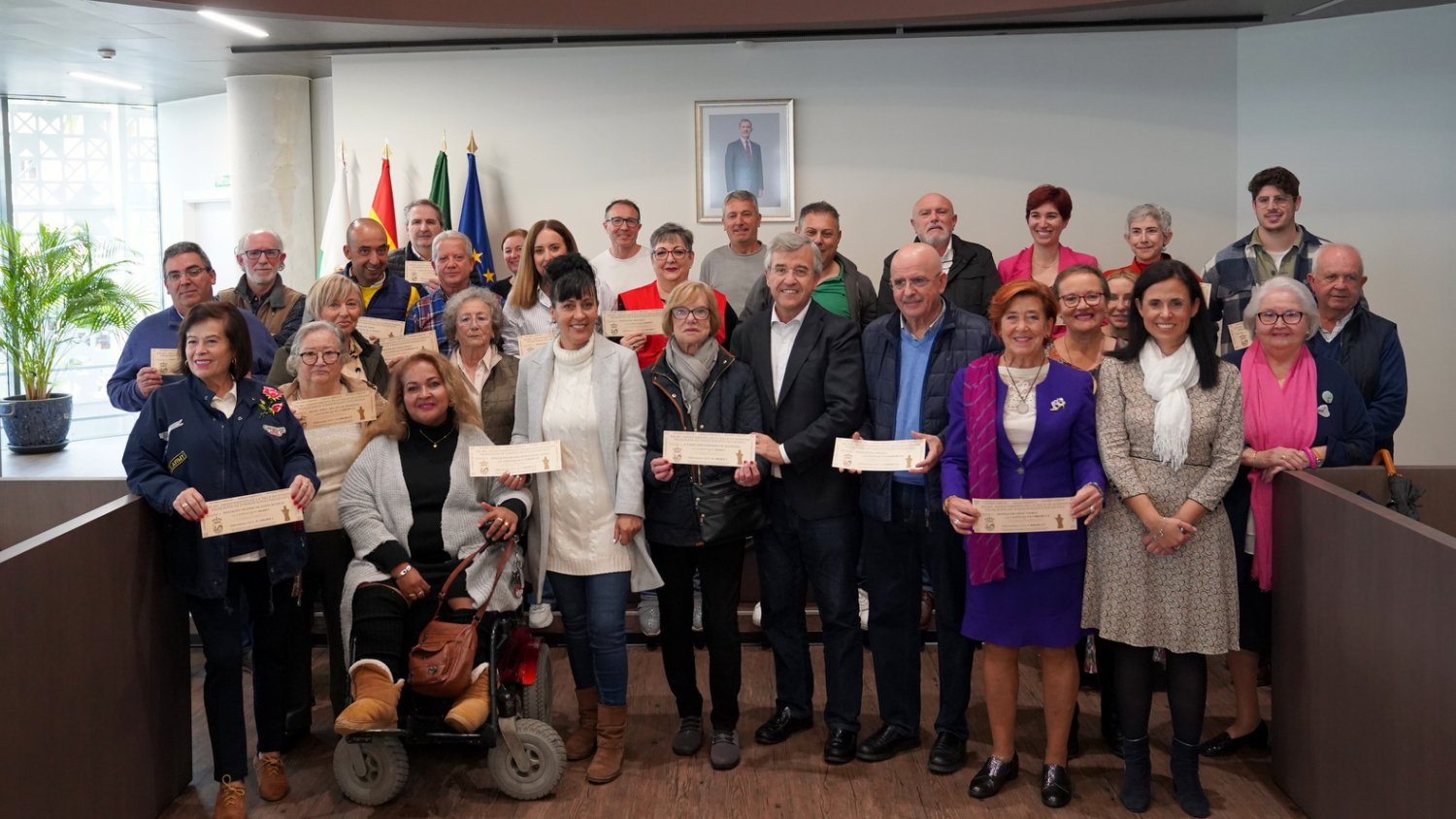 Estepona entrega ayudas económicas a colectivos sociales que desarrollan su labor en el municipio