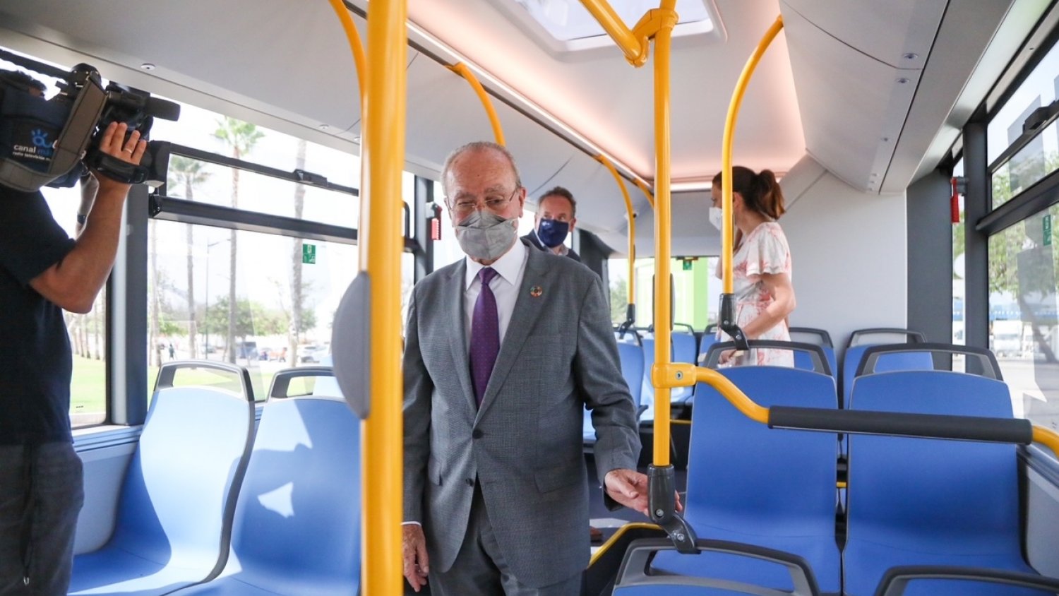 El Ayuntamiento de Málaga incorpora 12 nuevos megabuses híbridos a la flota de la EMT