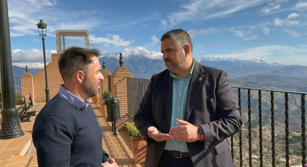 El PSOE pide a la Diputación que colabore con Comares para impulsar el turismo en el municipio