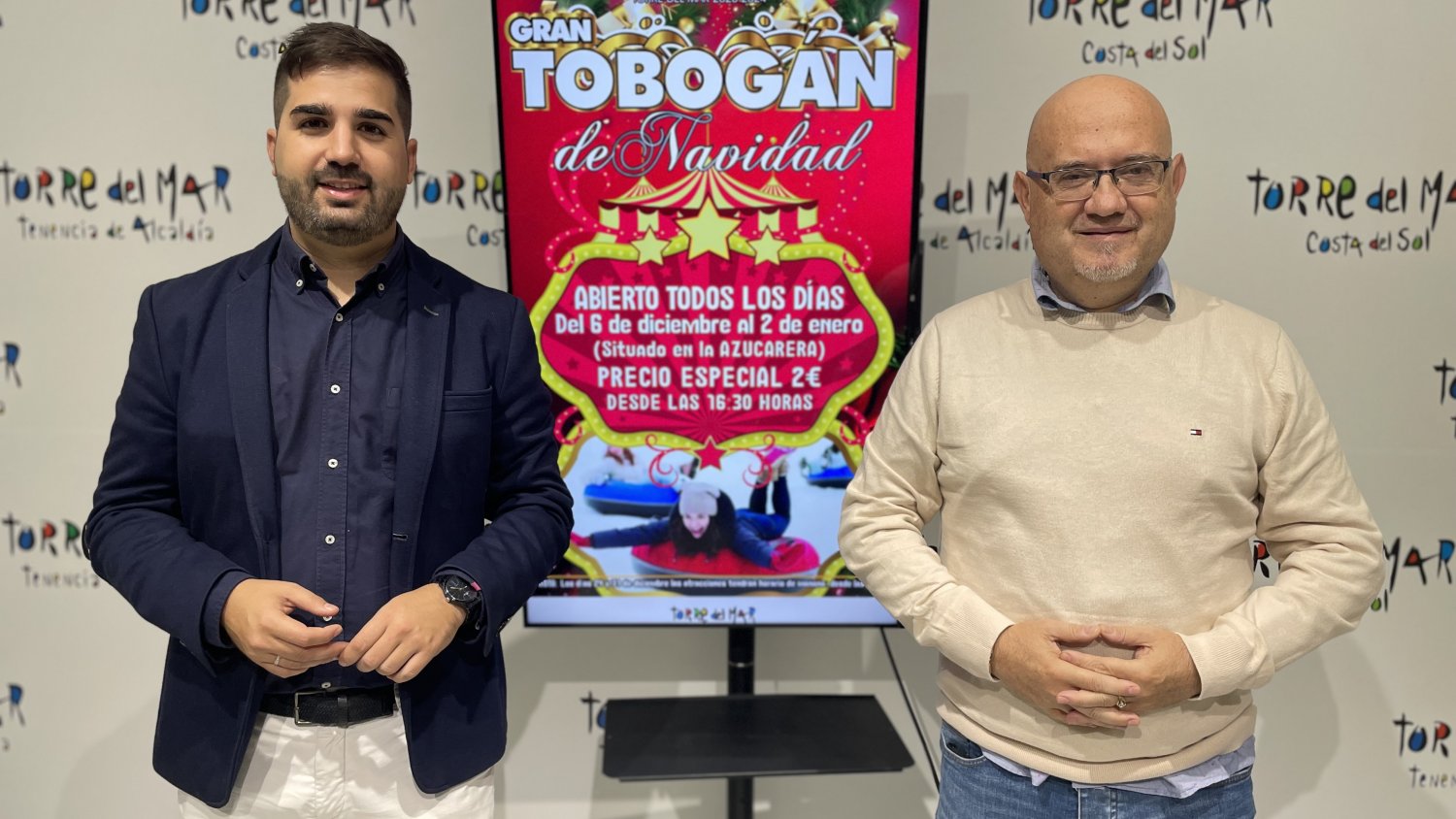 Torre del Mar instala un tobogán gigante en la zona de la Azucarera dentro de su programa de actividades navideñas