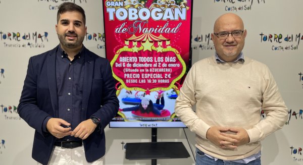Torre del Mar instala un tobogán gigante en la zona de la Azucarera dentro de su programa de actividades navideñas