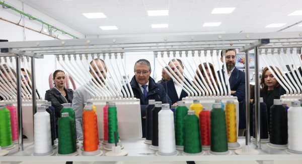 La Diputación financia un proyecto pionero en Teba para recuperar la industria textil en la provincia