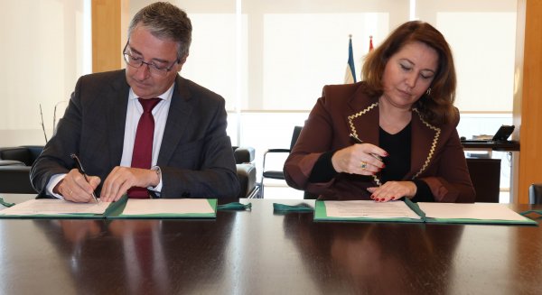 La Diputación y la Junta firman un protocolo para mejorar la seguridad hídrica de la provincia