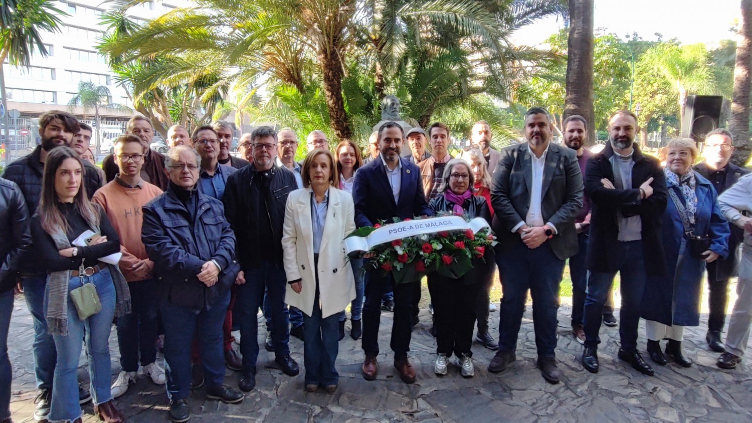 El PSOE de Málaga avisa al Partido Popular de que debe romper con Vox, “los de los mensajes del odio”