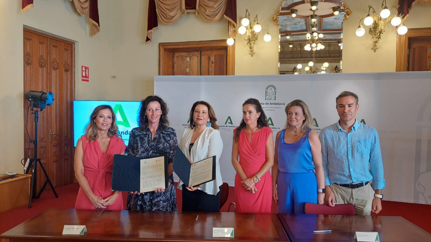 La Consejería de Agricultura recibe del Consistorio de Almería el solar para ubicar el Polo de Innovación
