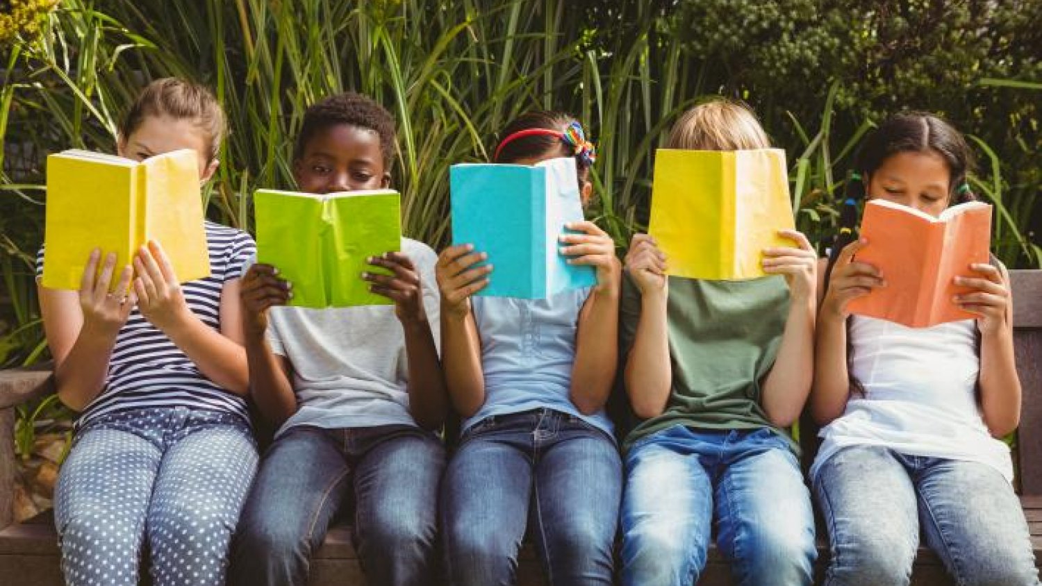 ‘Quien lee lo sabe’: La Junta invita a celebrar el Día de la Lectura con actividades en todas las provincias