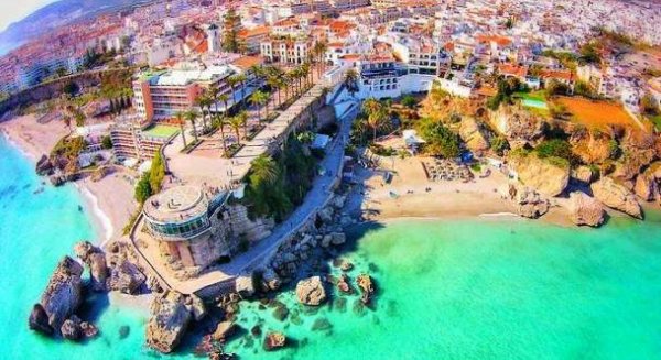 La Consejería de Salud y Consumo de la Junta de Andalucía declara no apta para el consumo el agua de Maro, en Nerja
