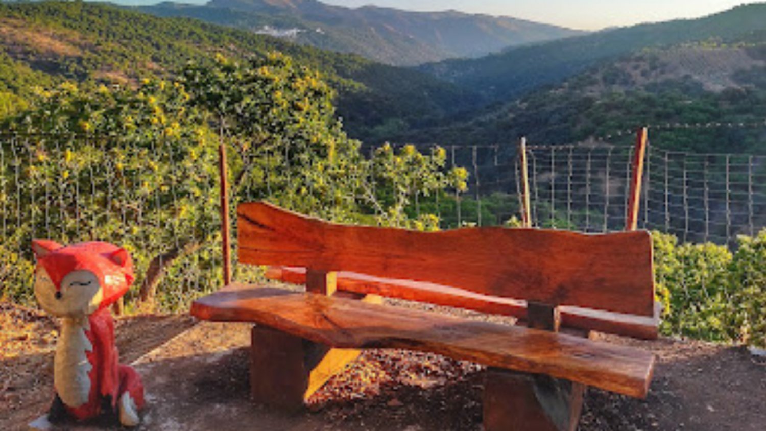La Diputación financia la ampliación del Bosque Encantado de Parauta, que contará con más figuras de madera