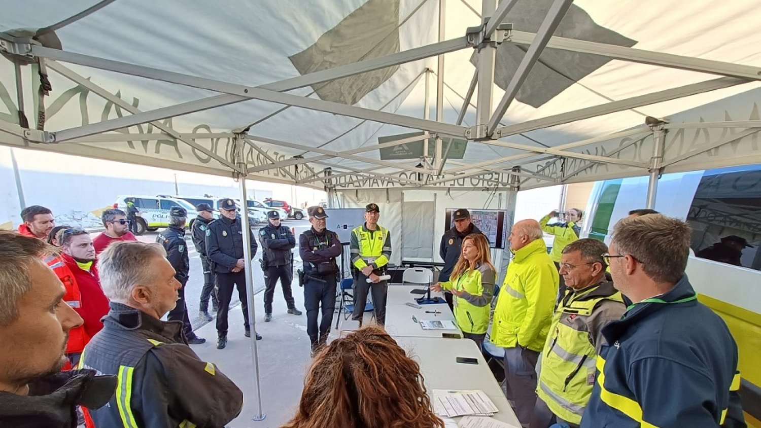 La Junta realiza un simulacro de accidente con sustancias peligrosas en la empresa Exolum situada en Málaga capital