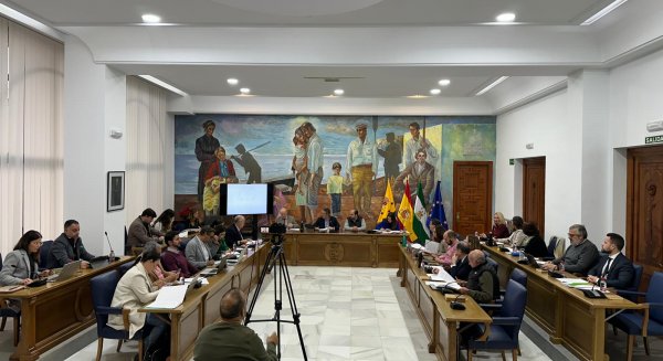 El pleno de Rincón de la Victoria aprueba los presupuestos de 2024 que alcanzan los 55,32 millones de euros