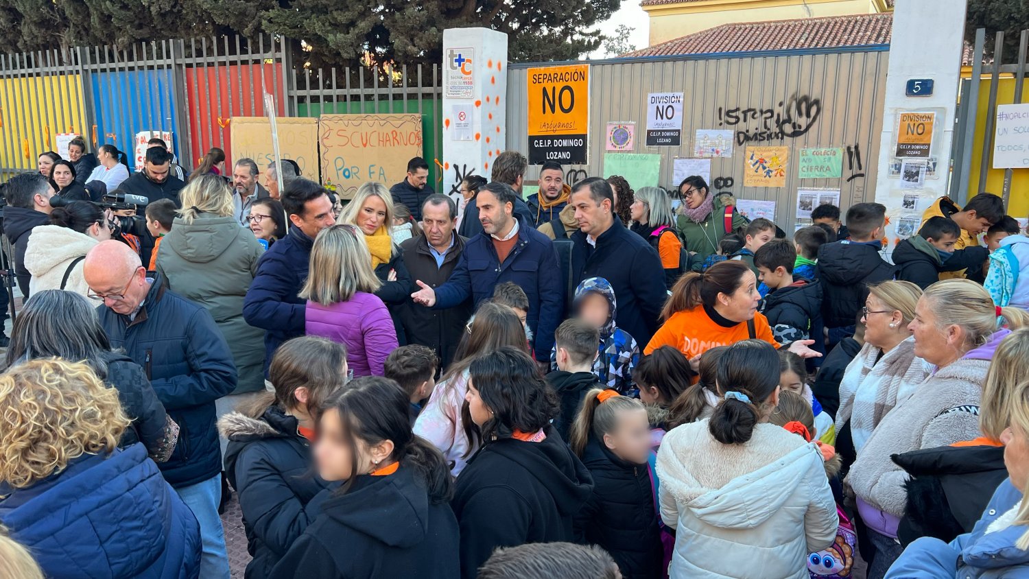 El PSOE de Málaga considera 'intolerable' la división de hermanos ante el cierre del CEIP Domingo Lozano
