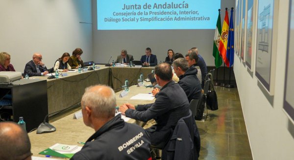 El Consejo Andaluz del Fuego da luz verde a un nuevo y pionero decreto de regulación de bomberos para 2024