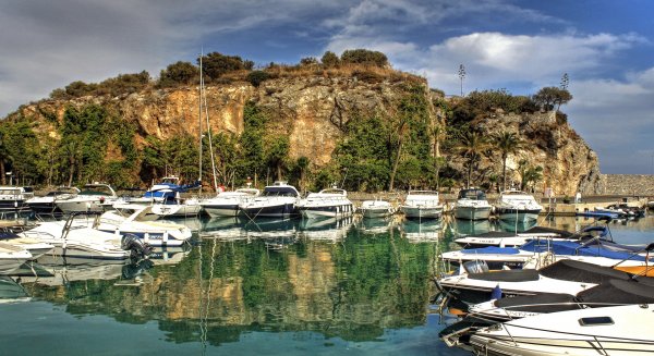 La Junta inicia los trámites para hacer realidad el nuevo puerto deportivo de Almuñécar