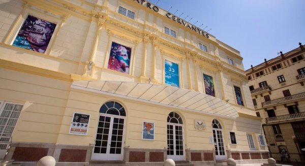 El Carnaval de las Personas Mayores 2024 llega a los 11 distritos de Málaga con fiestas y concursos de disfraces 