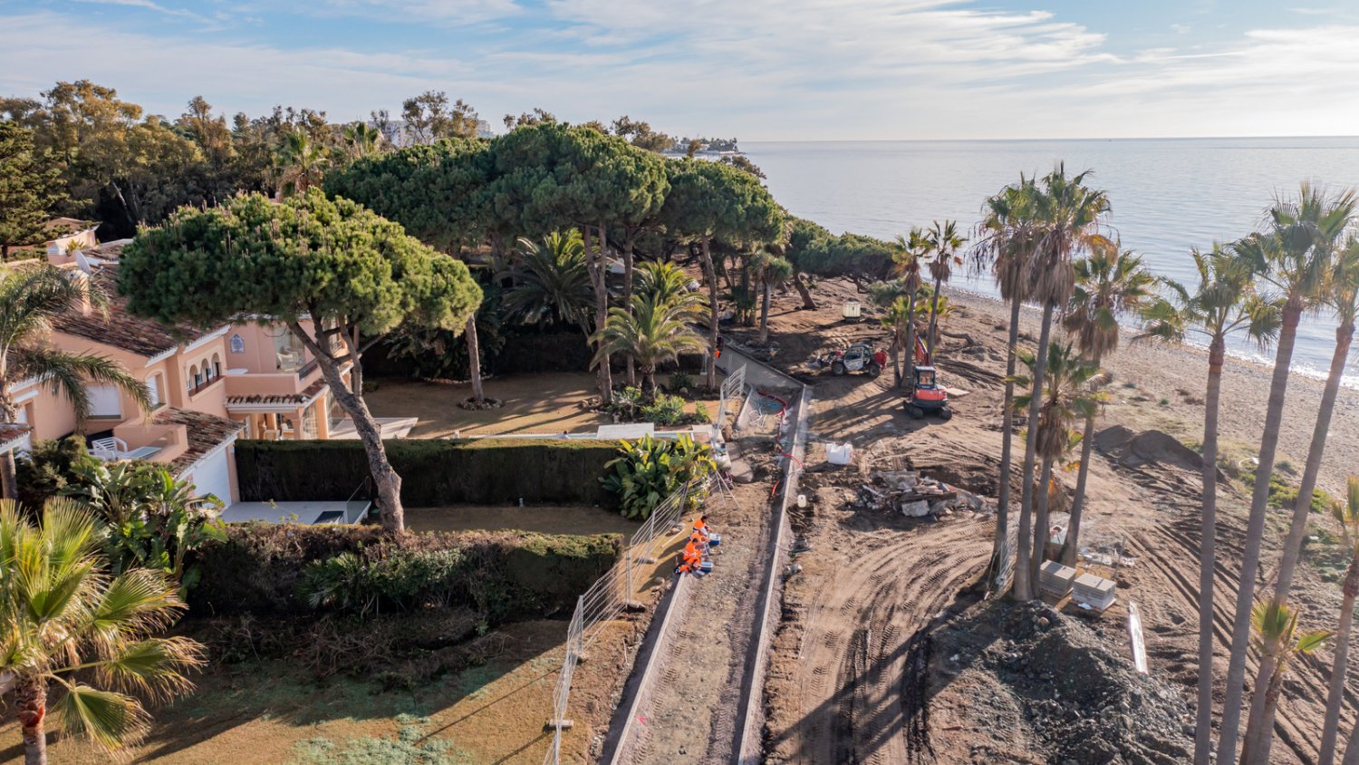 Estepona avanza en las obras del tramo de corredor litoral que ejecutará un puente sobre el Arroyo Dos Hermanas 