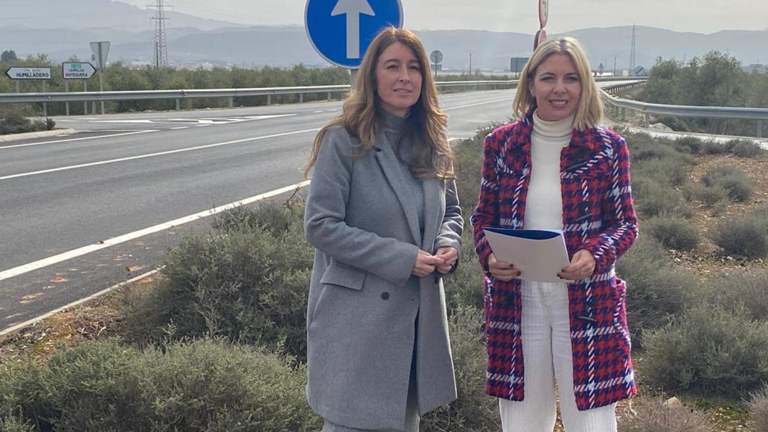 La Diputación de Málaga invierte un millón de euros en la mejora de dos vías de acceso al Puerto Seco de Antequera
