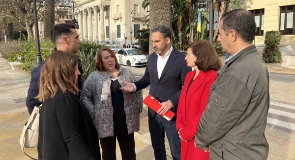 PSOE Málaga tiende la mano a De la Torre para construir una alianza por la vivienda