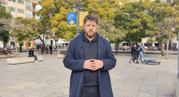 Podemos e IU Málaga reclaman ayudas municipales a la juventud para cubrir la formación y titulación en idiomas