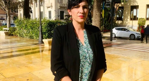 Con Málaga solicita al alcalde medidas para favorecer la emancipación de los jóvenes