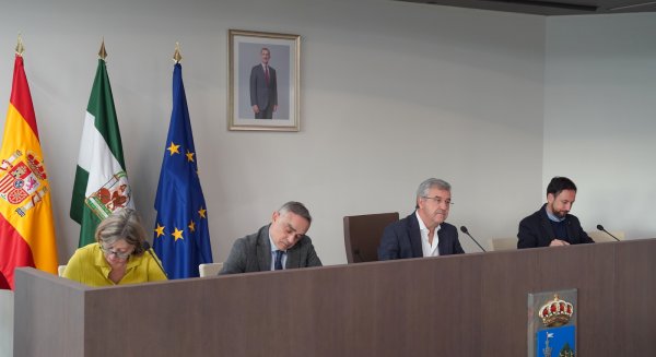 El alcalde de Estepona anuncia el inicio de la tramitación para obtener suelo para 300 VPO en la zona de Monterroso