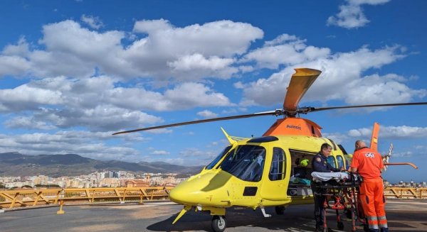 Salud incorpora fibrinógeno en el equipo de emergencias sanitarias aéreo del 061 en Málaga