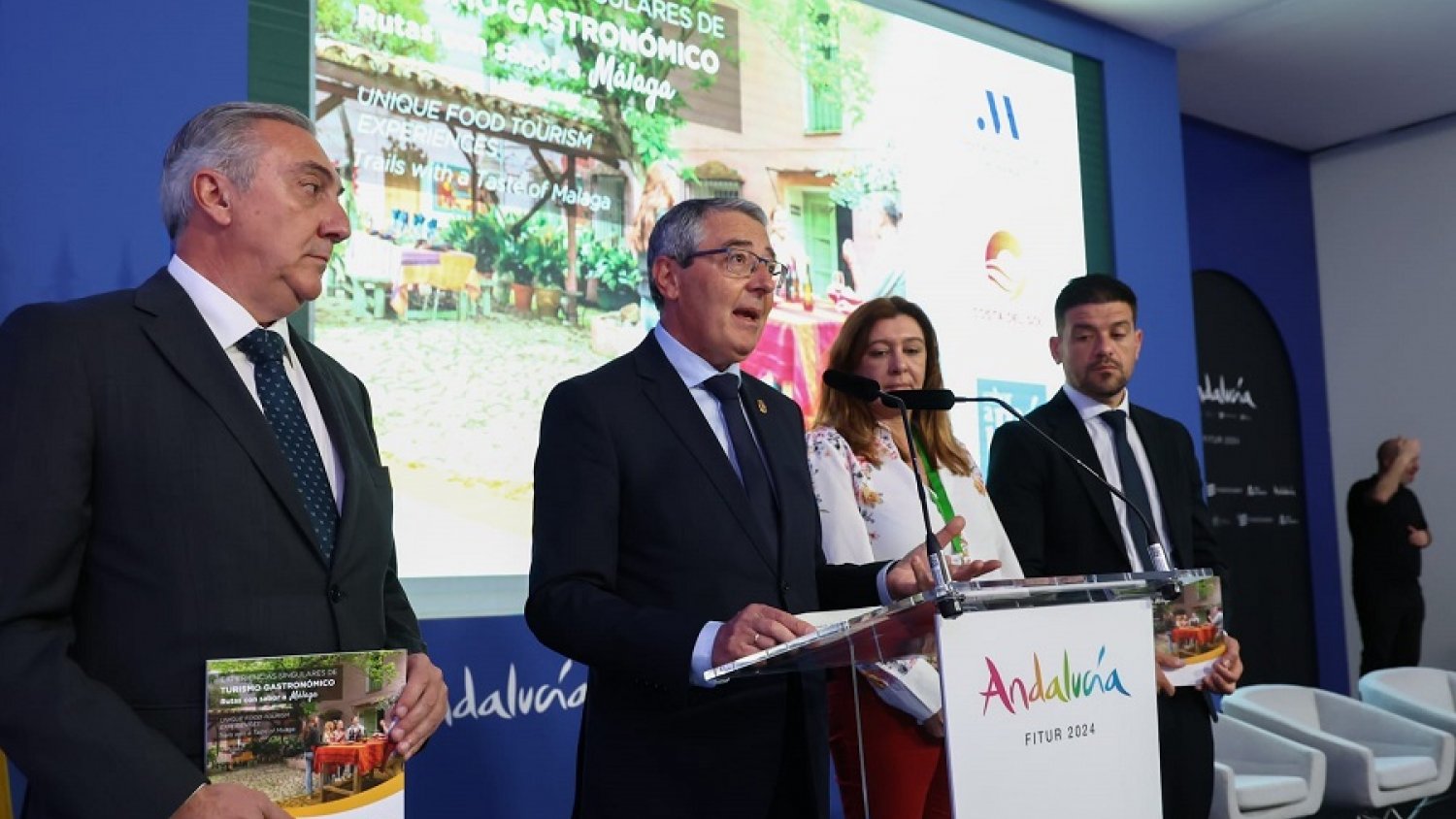 Turismo Costa del Sol presenta su Guía de Experiencias Gastronómicas con Sabor a Málaga en Fitur 2024