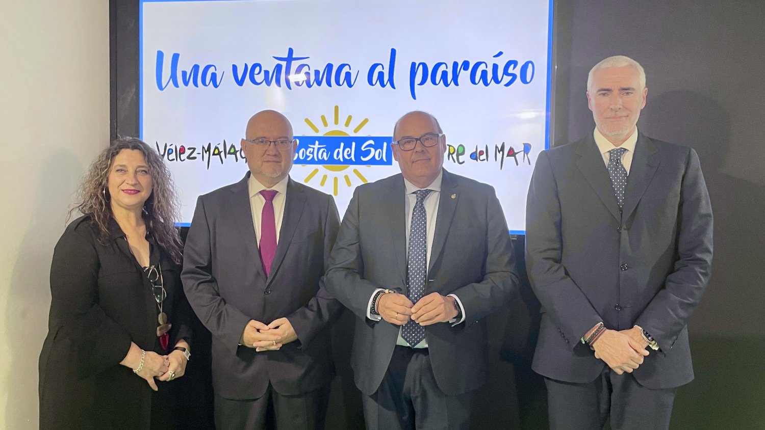 Vélez-Málaga y Torre del Mar abren con éxito en Fitur 2024 su 'ventana al paraíso'