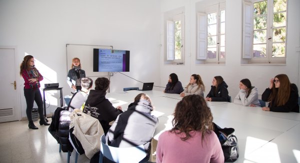El Archivo General de la Diputación de Málaga desarrolla actividades con escolares sobre el patrimonio local