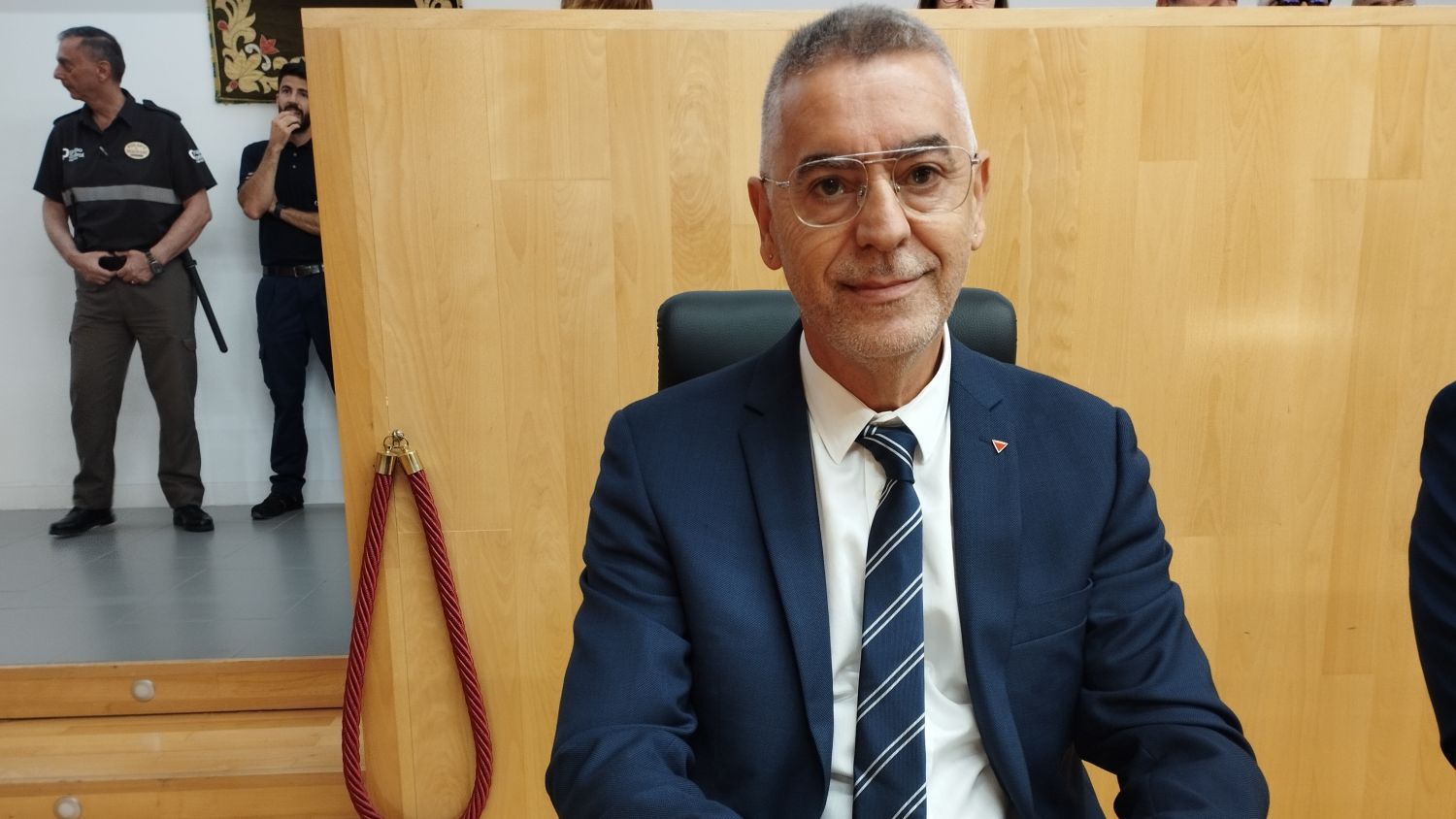 Con Málaga denuncia la situación de 14.600 personas dependientes que esperan para la prestación de servicios