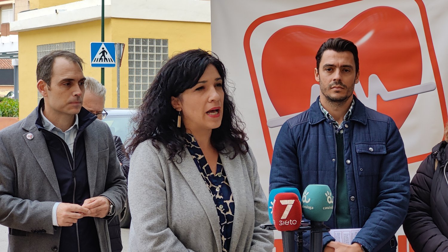 IU Málaga inicia una campaña que recorre toda la provincia en defensa de la sanidad pública   